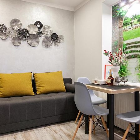Alfa Apartments Kniazia Leva 2 Liov Exterior foto